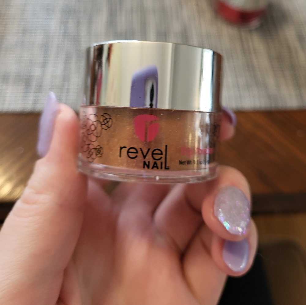 Bronze shimmer nail dip powder